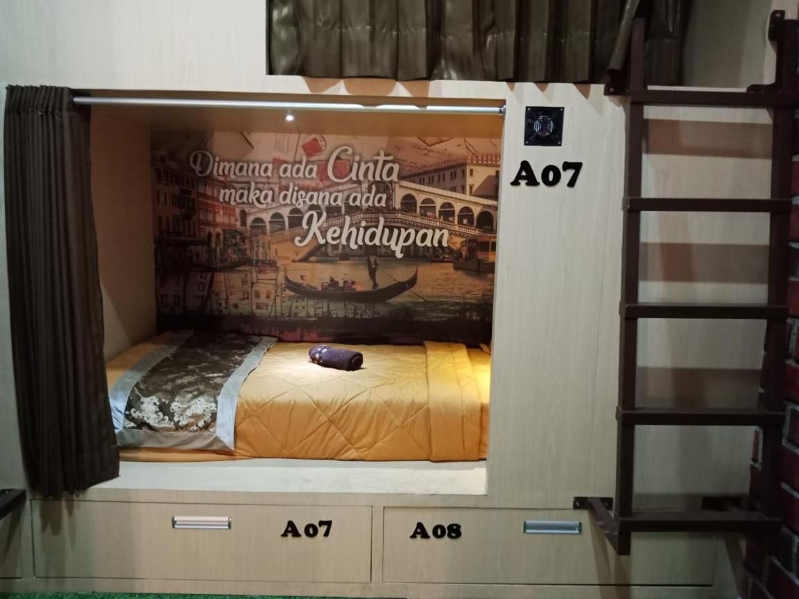 Malang City Boulevard Homestay מראה חיצוני תמונה